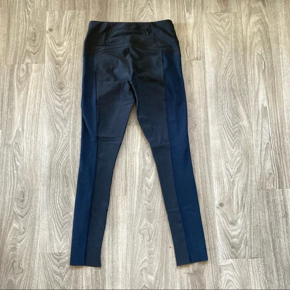 Athleta Stellar Tight Leggings. Black/Navy Work/Travel Pant. Sz XS - Picture 8 of 11